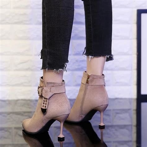 are dunham shoes made in china